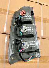 Load image into Gallery viewer, NEW TAIL LIGHT REAR REPLACEMENT HILUX KUN/GGN/TGN 2/05-5/11 RH, TY631520RH-CN