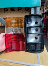 Load image into Gallery viewer, NEW TAIL LIGHT REAR REPLACEMENT FOR HILUX RN85 88-97 LH+RH WELLBACK ONLY