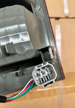 Load image into Gallery viewer, NEW TAIL LIGHT REAR REPLACEMENT HILUX KUN/GGN/TGN 2/05-5/11 RH, TY631520RH-CN