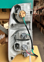 Load image into Gallery viewer, NEW TAIL LIGHT REAR REPLACEMENT FOR HILUX KUN/GGN/TGN 7/11-4/15, LH+RH, PAIR
