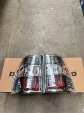 Load image into Gallery viewer, TAIL LIGHT RIGHT for MITSUBISHI PAJERO NS/NT/NW 5DR 2006-ON BACK LAMP (MB610820RH)