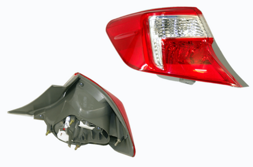 TOYOTA CAMRY ASV50 TAIL LIGHT LEFT HAND SIDE OUTER