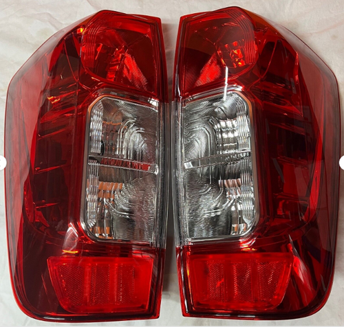 NEW Tail light LH+RH  fit for NISSAN NAVARA D23 NP300 4/2015-2020