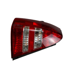 Load image into Gallery viewer, Subaru Forester Tail Light LEFT 7/2002-08/2005  (SU550220-LH)