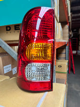 Load image into Gallery viewer, NEW TAIL LIGHT REAR REPLACEMENT HILUX KUN/GGN/TGN 2/05-5/11 LH+RH TY631520RH/LH