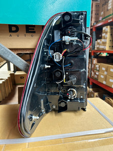 NEW TAIL LIGHT REAR REPLACEMENT FOR TOYOTA HULUX SR5 ROGUE 05/20-ON RH LED TYPE TY632020RH