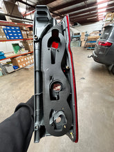 Load image into Gallery viewer, NEW REPLACEMENT FIT FOR TAIL LIGHT REAR HIACE 2005-2019 RIGHT HAND TY620420RH