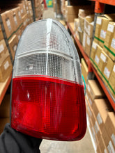 Load image into Gallery viewer, NEW TAIL LIGHT REAR REPLACEMENT FOR TRITON 6/01-6/06 CLEAR/RED LH+RH MB590720LH/RH